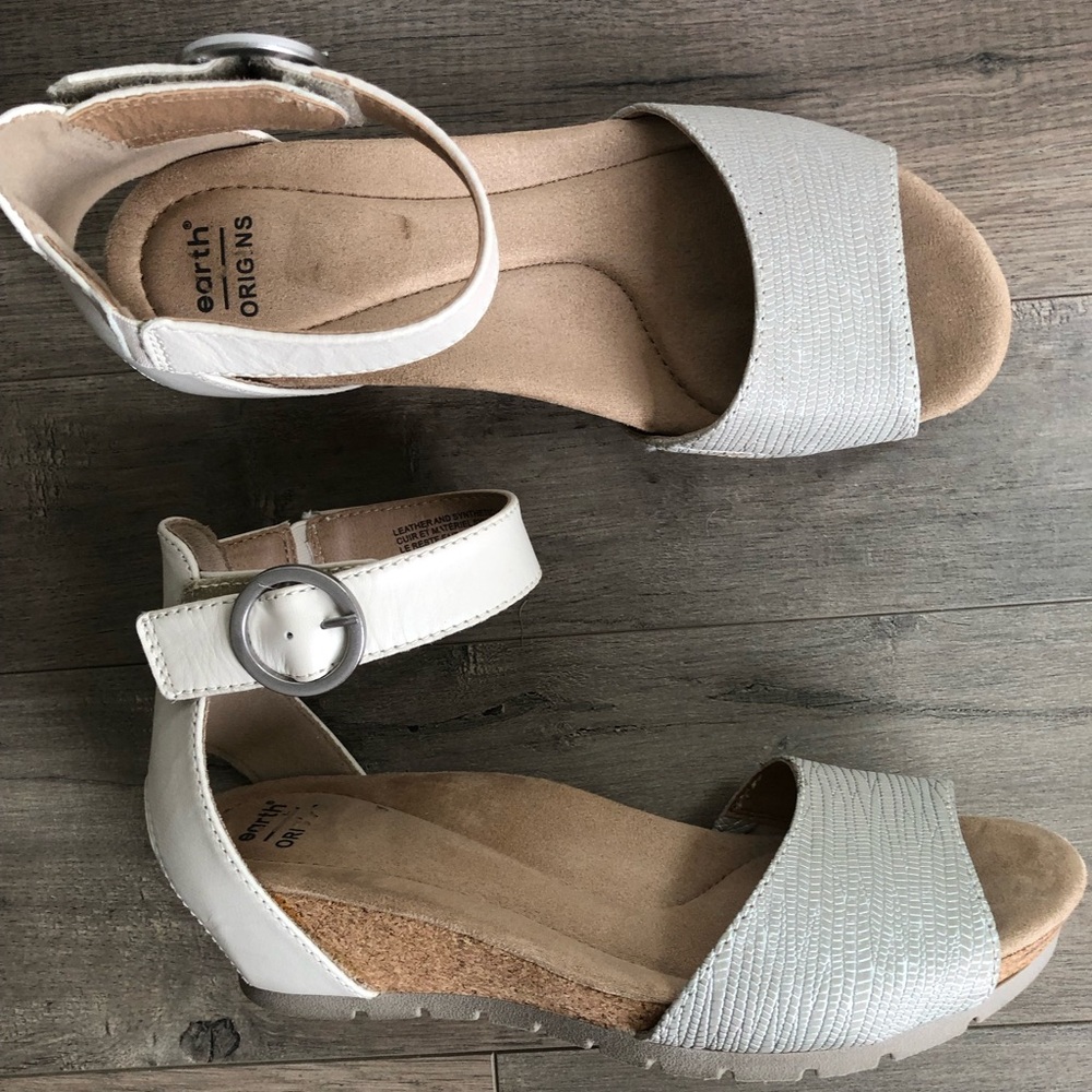 Earth Origins Kendra Kane Sandals